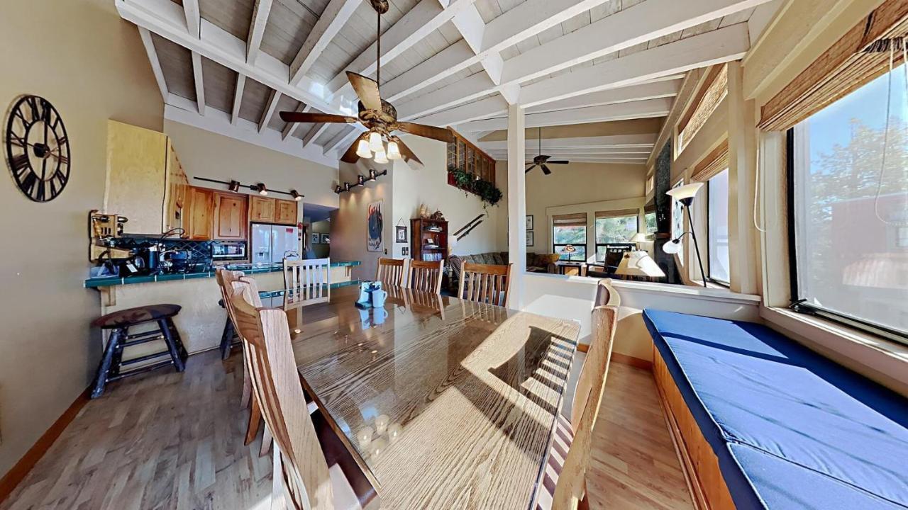 Summer Fun - Slopeside 4br 3ba With 3 Spas, Pool And Sauna - Perfect For Family And Friend Getaways Year Round 1849 693 Mammoth Lakes