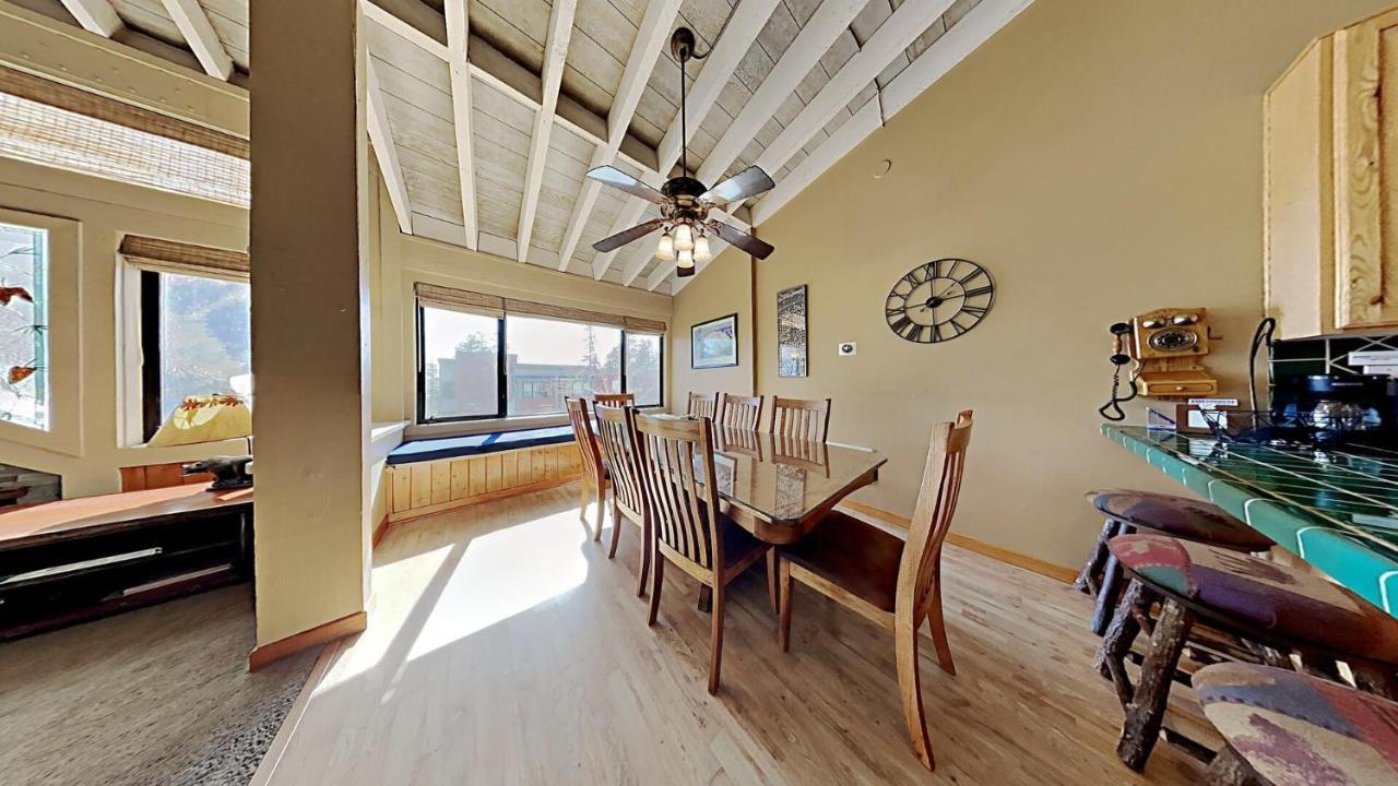 Appartement Summer Fun - Slopeside 4br 3ba With 3 Spas, Pool And Sauna - Perfect For Family And Friend Getaways Year Round 1849 693 Mammoth Lakes