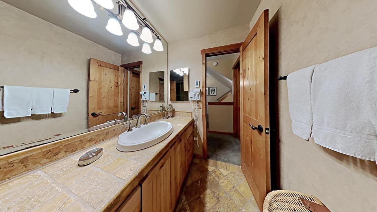 Summer Fun - Slopeside 4br 3ba With 3 Spas, Pool And Sauna - Perfect For Family And Friend Getaways Year Round 1849 693 Appartement