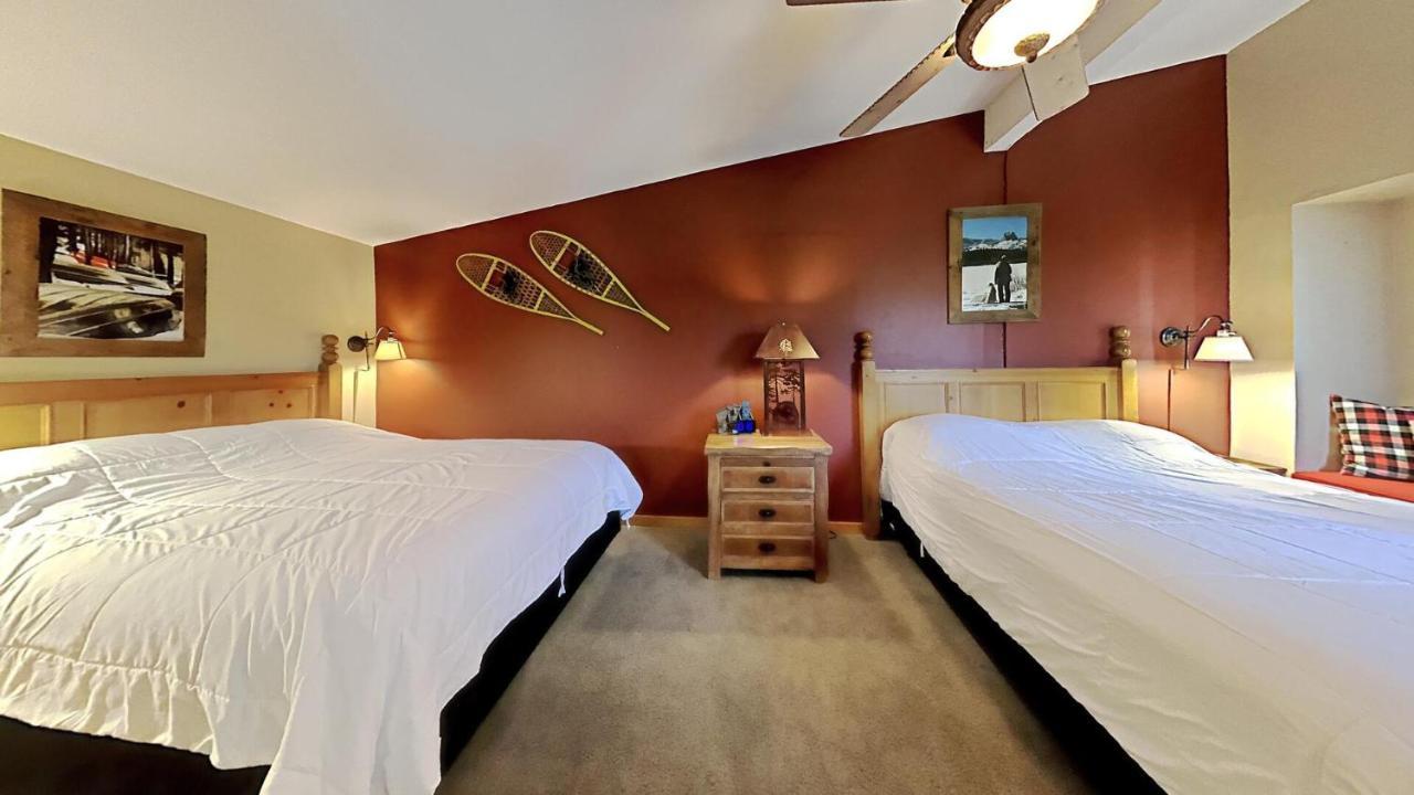 Summer Fun - Slopeside 4br 3ba With 3 Spas, Pool And Sauna - Perfect For Family And Friend Getaways Year Round 1849 693 Mammoth Lakes