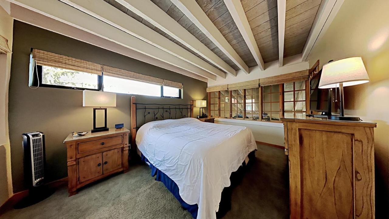Summer Fun - Slopeside 4br 3ba With 3 Spas, Pool And Sauna - Perfect For Family And Friend Getaways Year Round 1849 693 Appartement Mammoth Lakes