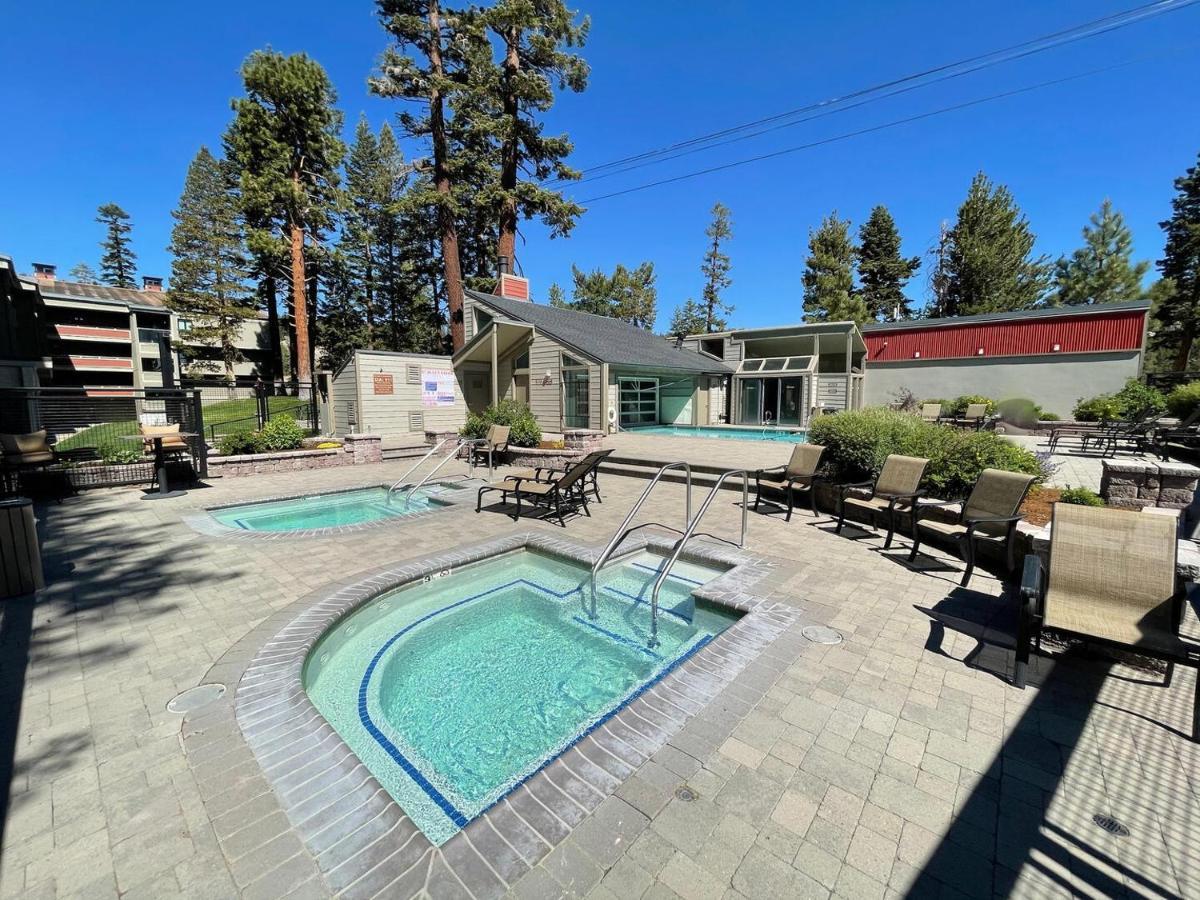 Summer Fun - Slopeside 4br 3ba With 3 Spas, Pool And Sauna - Perfect For Family And Friend Getaways Year Round 1849 693 *
